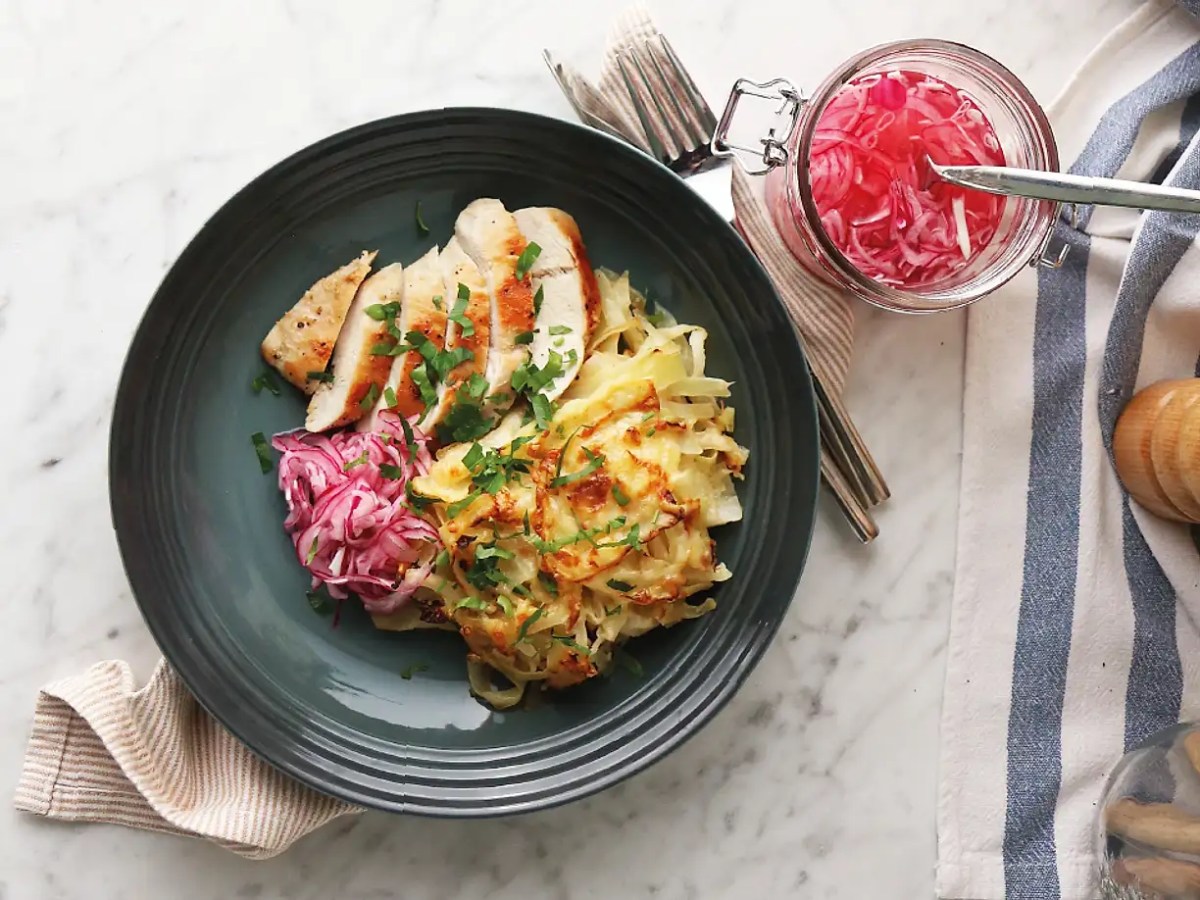 Kycklingfilé med vitkålsgratäng